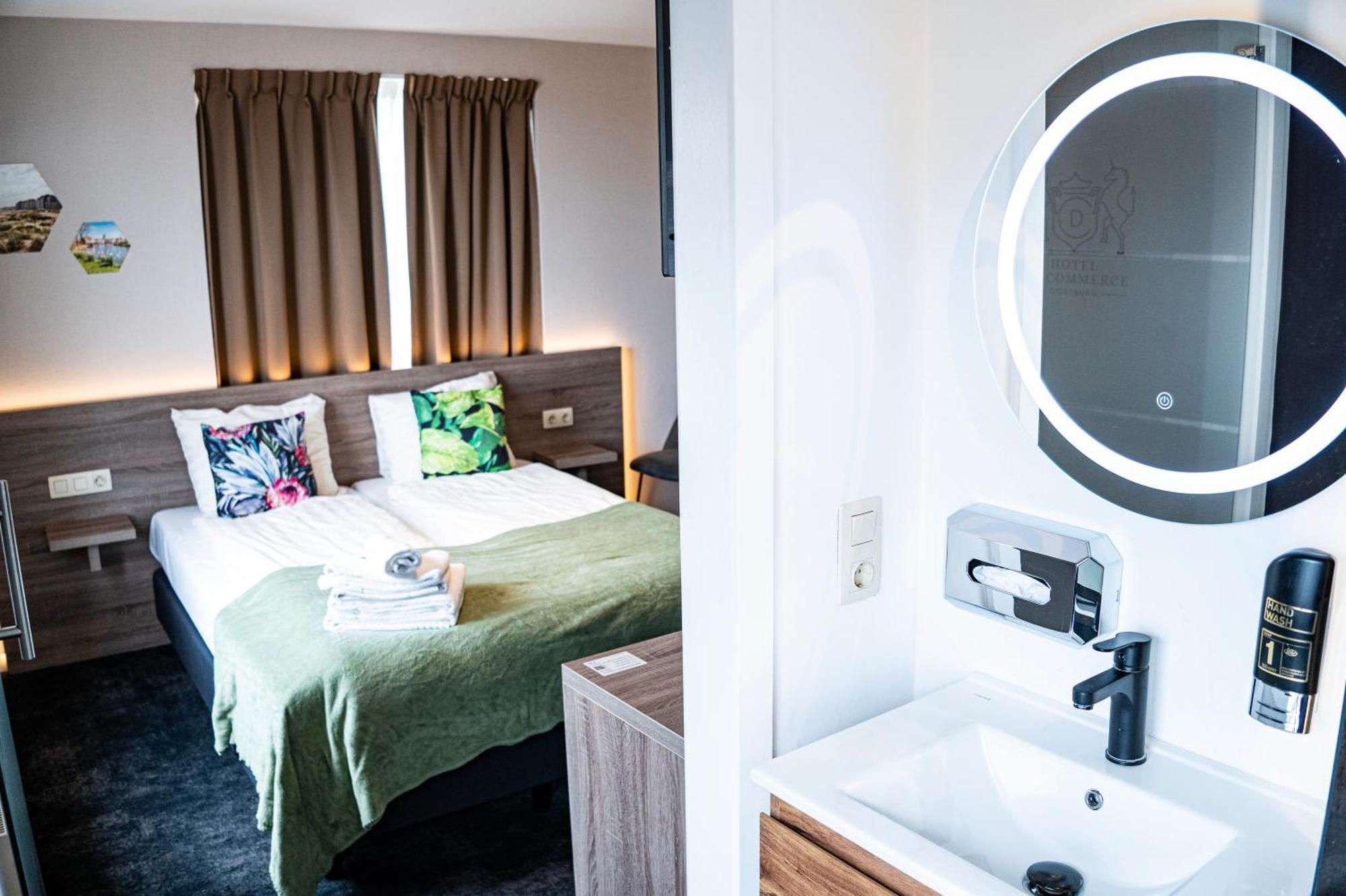 Hotel Du Commerce Oostburg Kültér fotó